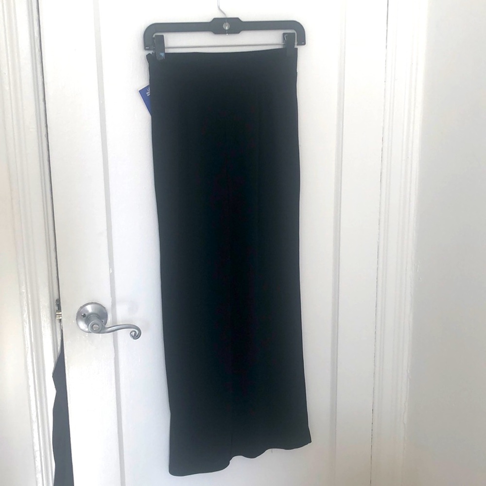Harlow Black Maxi skirt with middle slit and side zipper